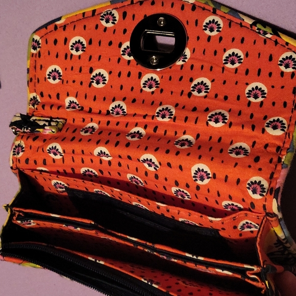 Vera Bradley wallet - Picture 4 of 4